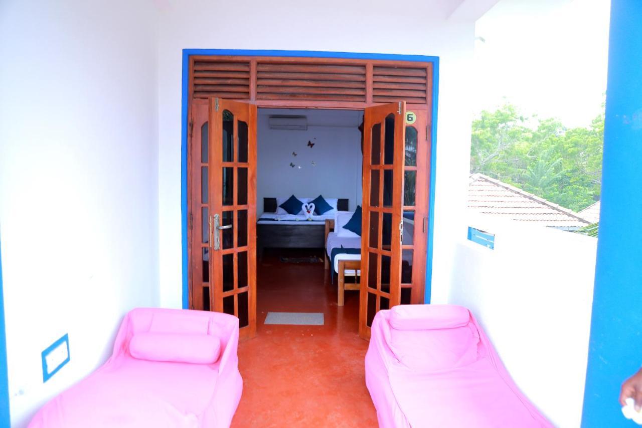Golden Surfer Beach Hotel Tangalle Exteriér fotografie